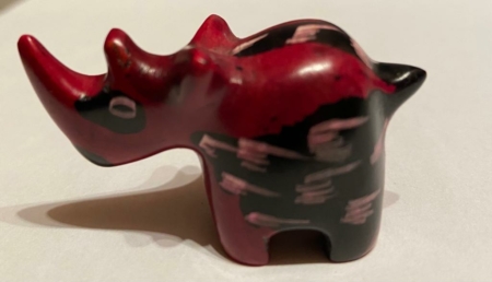 Neushoorn soapstone klein gekleurd